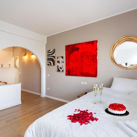 Sunset - Luxury Studio On Calea Victoriei Boekarest Buitenkant foto