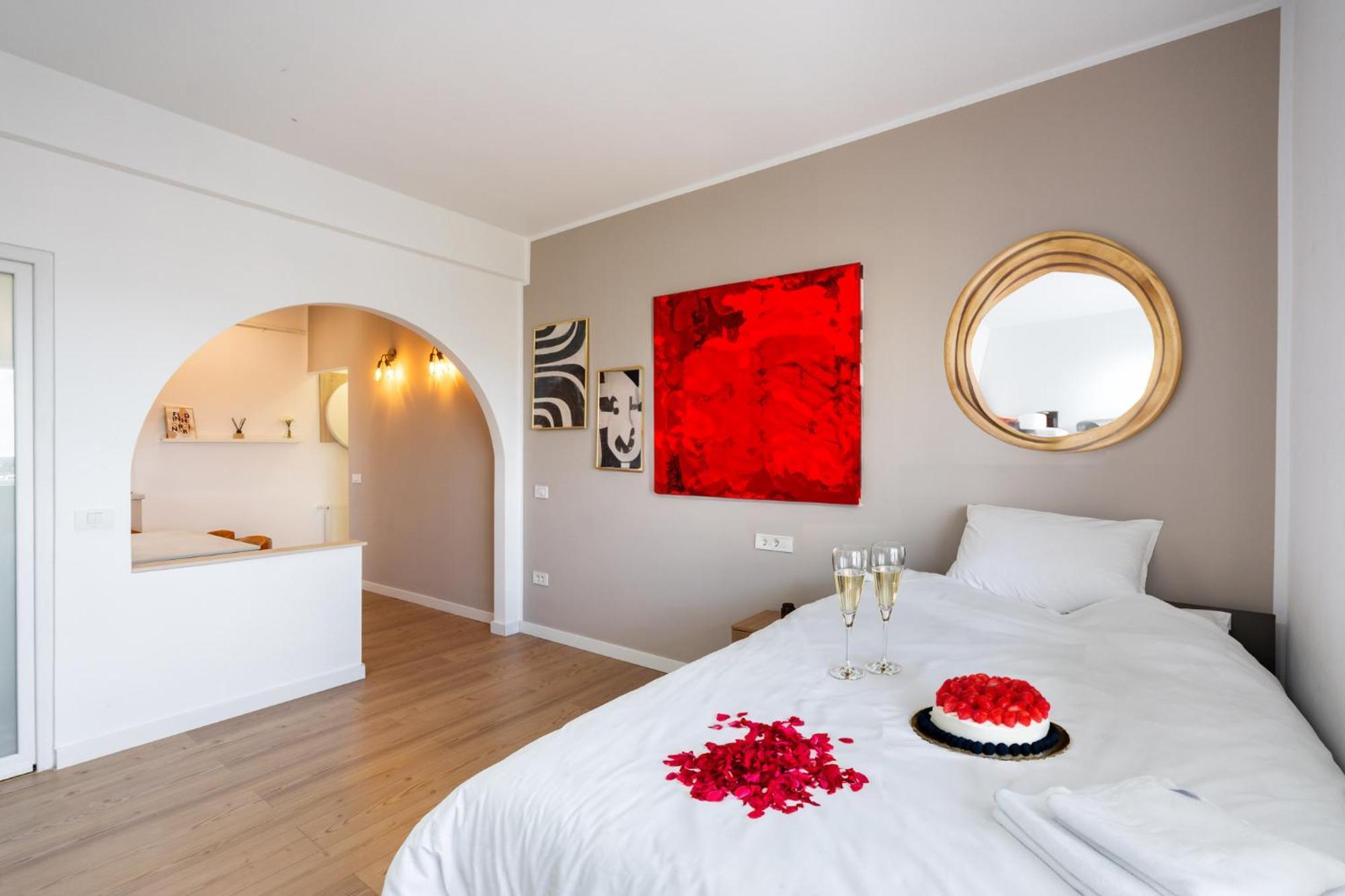 Sunset - Luxury Studio On Calea Victoriei Boekarest Buitenkant foto