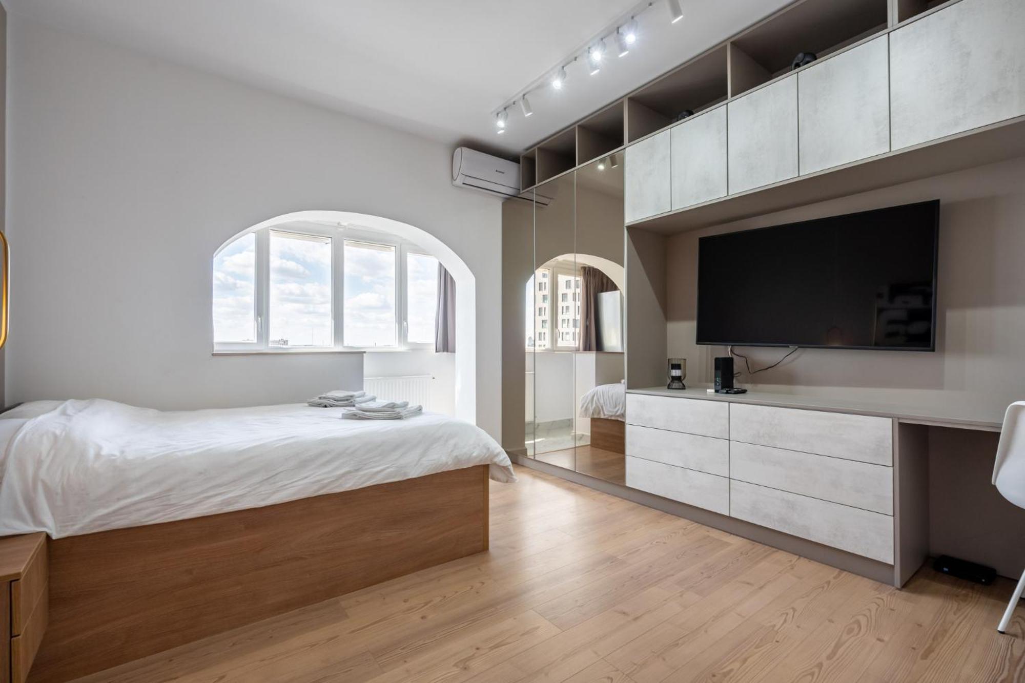 Sunset - Luxury Studio On Calea Victoriei Boekarest Buitenkant foto