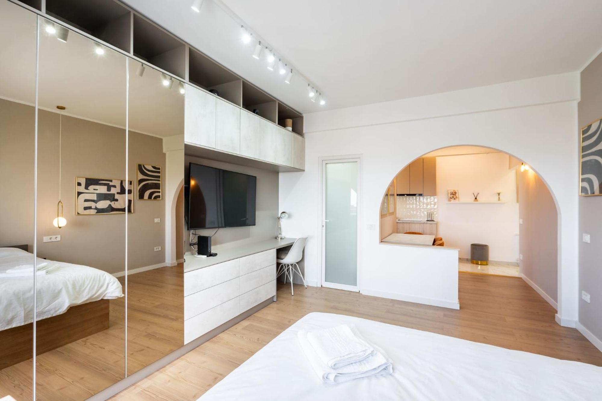 Sunset - Luxury Studio On Calea Victoriei Boekarest Buitenkant foto